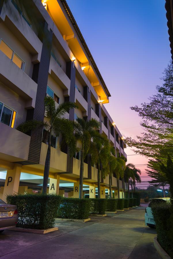 The Square Rayong Otel Dış mekan fotoğraf