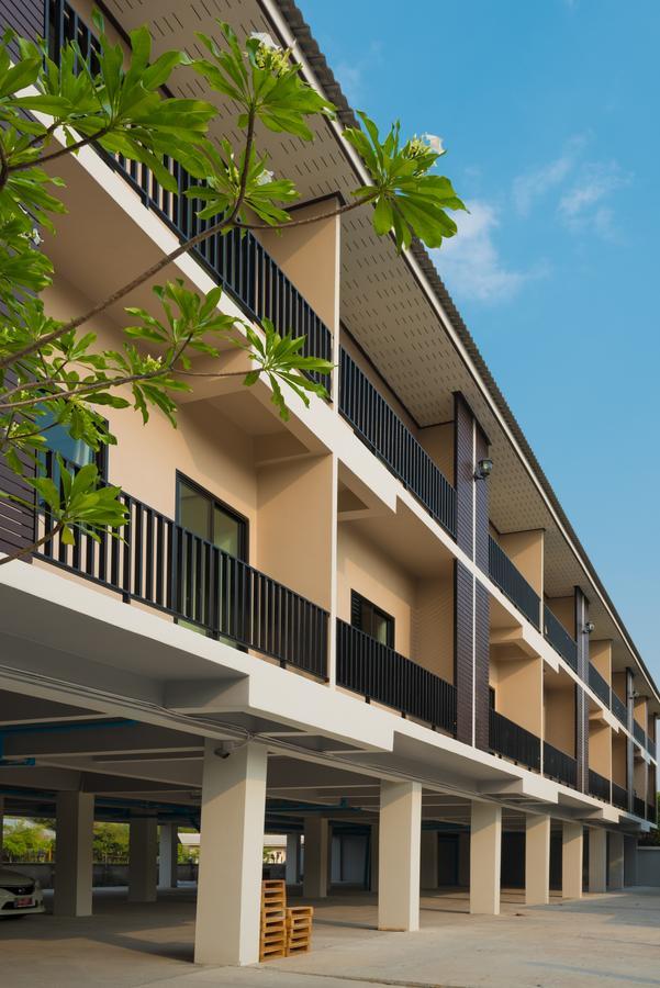 The Square Rayong Otel Dış mekan fotoğraf